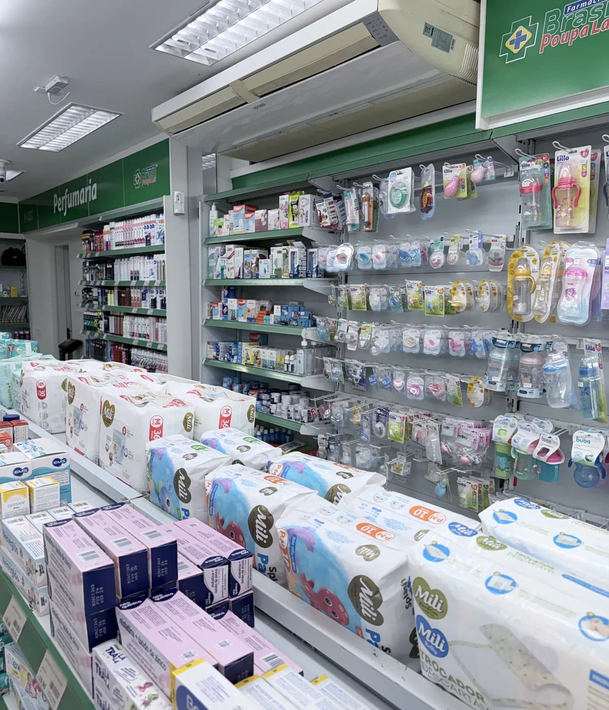 Linha de produtos para bebês e crianças na farmácia